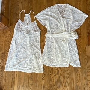 Lines Donatella bridal robe and nightie, white lace, small